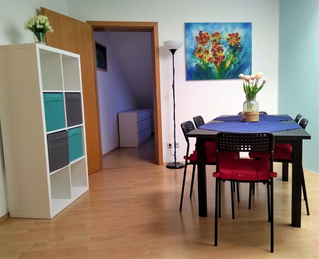 Gaestewohnung 4-Raum Wohnung Fuer 2-8 Personen Цвиккау Экстерьер фото